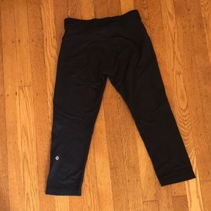 Lululemon Black Capri Leggings